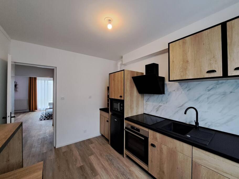 Camden - Exterieur Et Parking Apartment Reims Ngoại thất bức ảnh