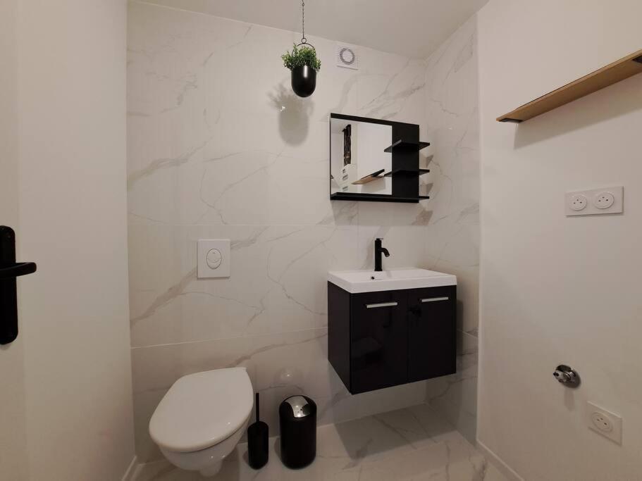 Camden - Exterieur Et Parking Apartment Reims Ngoại thất bức ảnh