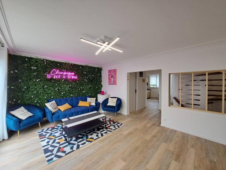 Camden - Exterieur Et Parking Apartment Reims Ngoại thất bức ảnh