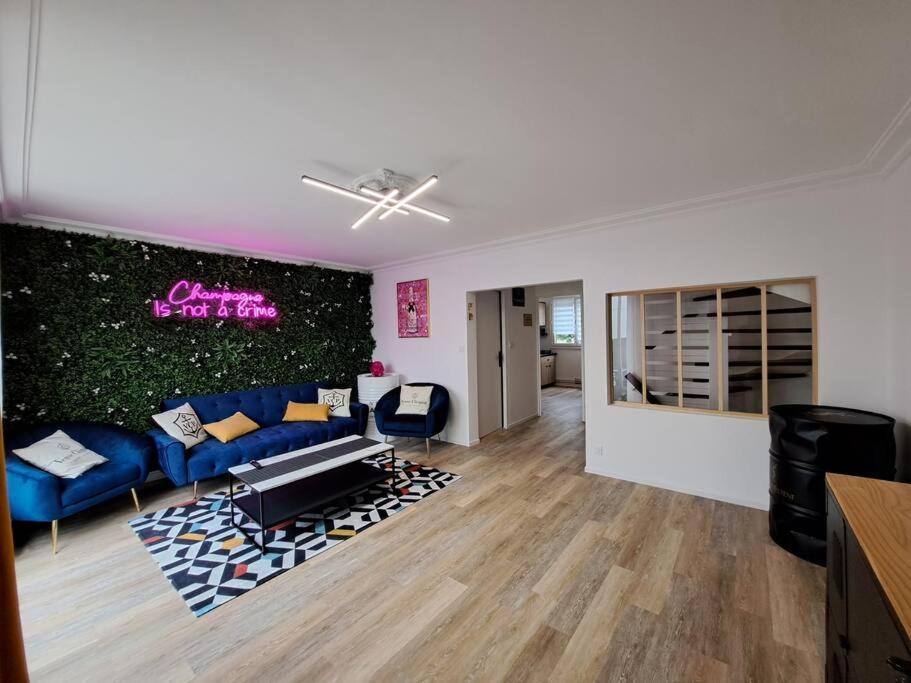 Camden - Exterieur Et Parking Apartment Reims Ngoại thất bức ảnh